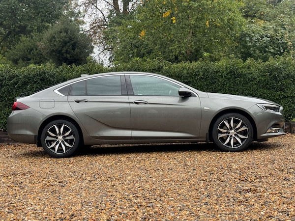 Used Vauxhall Insignia 2017 for sale - 76129247: Photo 12