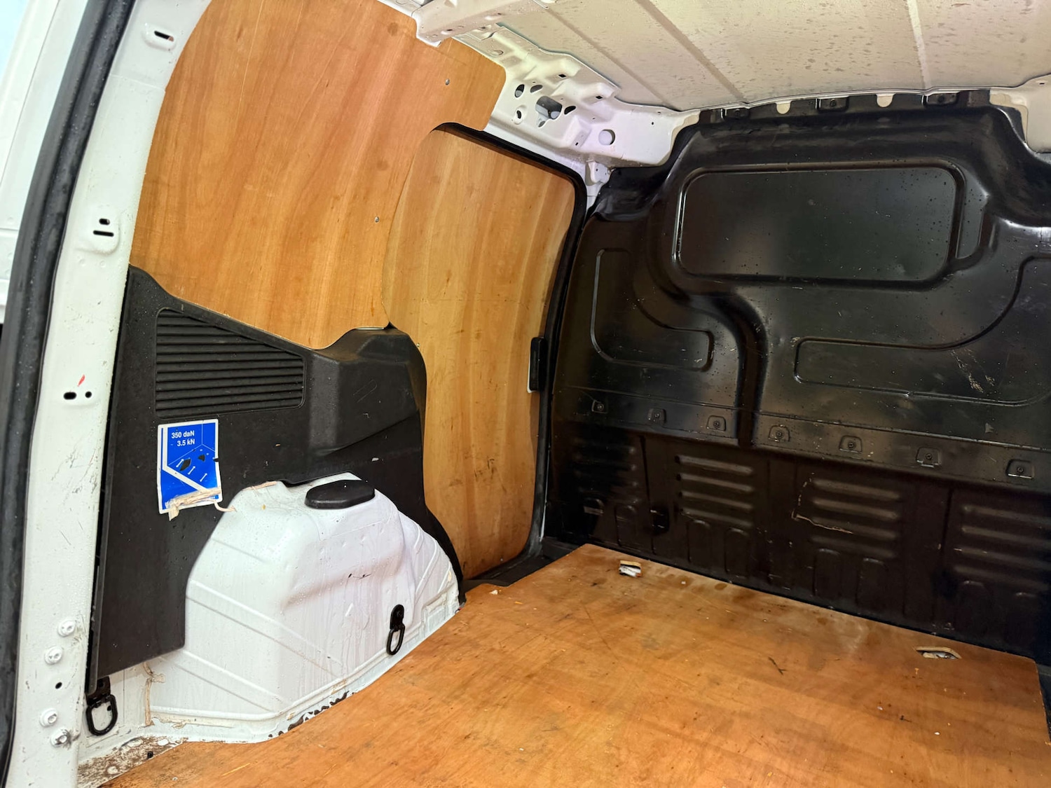 Used Ford Transit Courier 2019 for sale - 76556035: Photo 24