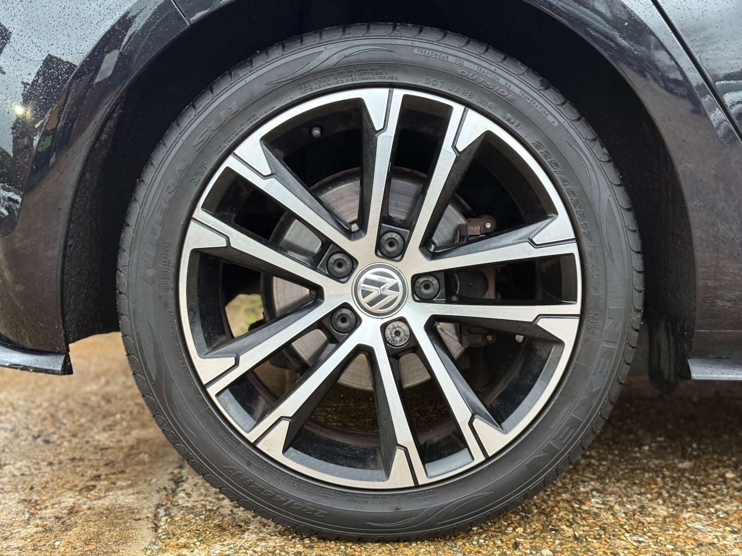 Used Volkswagen Golf 2017 for sale - 77159482: Photo 2