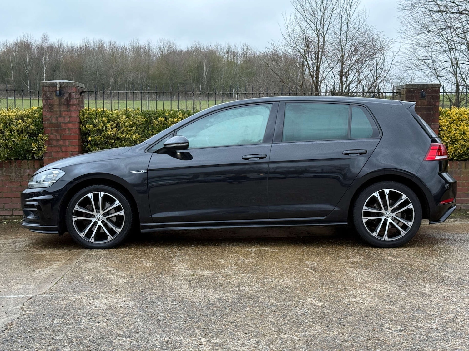 Used Volkswagen Golf 2017 for sale - 77159482: Photo 28