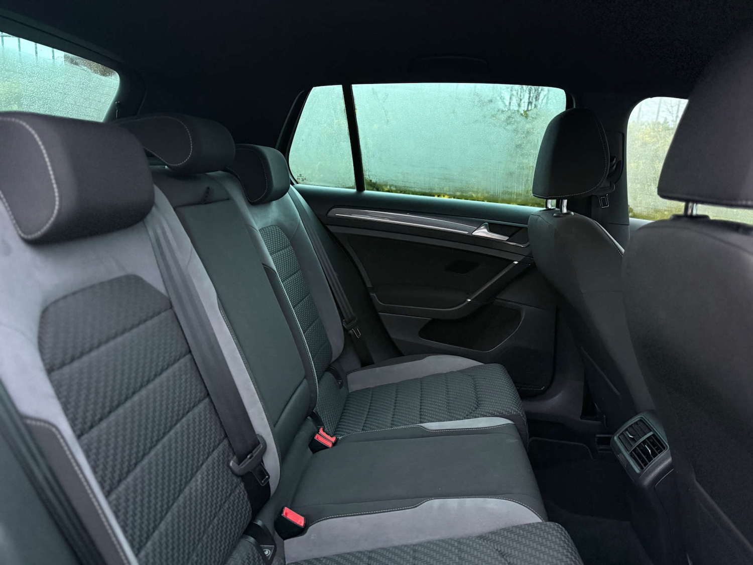 Used Volkswagen Golf 2017 for sale - 77159482: Photo 3