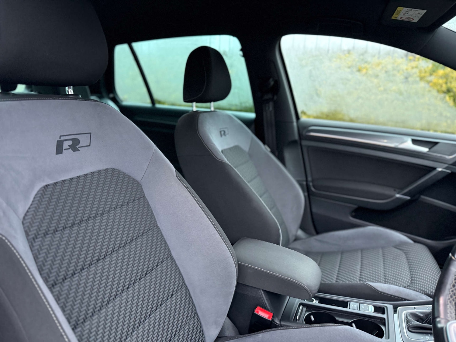 Used Volkswagen Golf 2017 for sale - 77159482: Photo 8