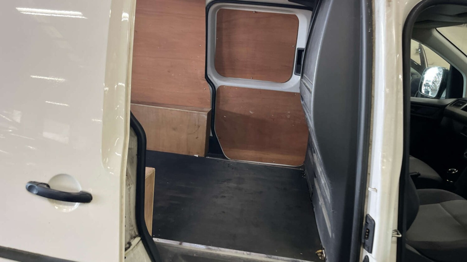 Used Volkswagen Caddy 2018 for sale - 78000689: Photo 9