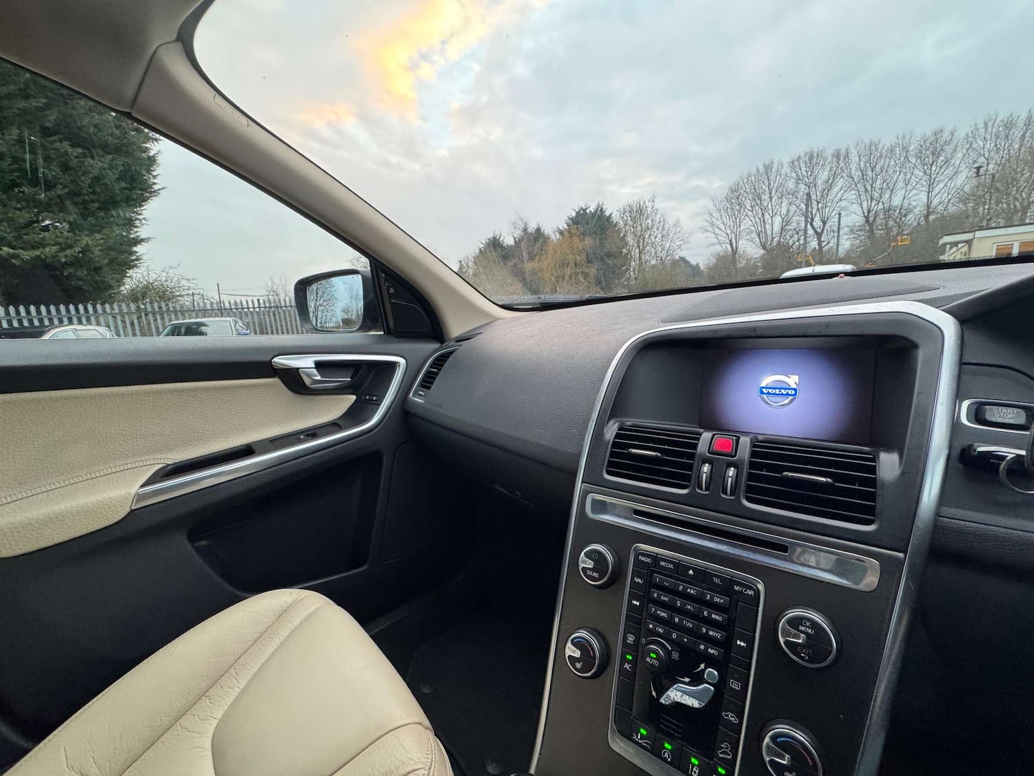 Used Volvo XC60 2013 for sale - 77249225: Photo 31