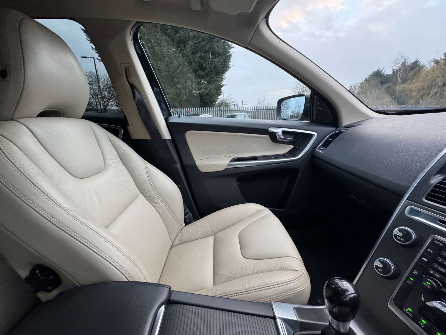 Used Volvo XC60 2013 for sale - 77249225: Photo 36