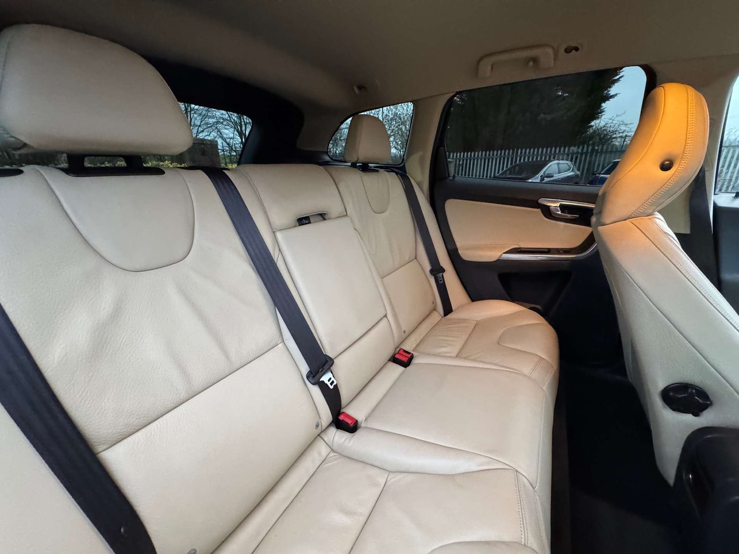 Used Volvo XC60 2013 for sale - 77249225: Photo 37