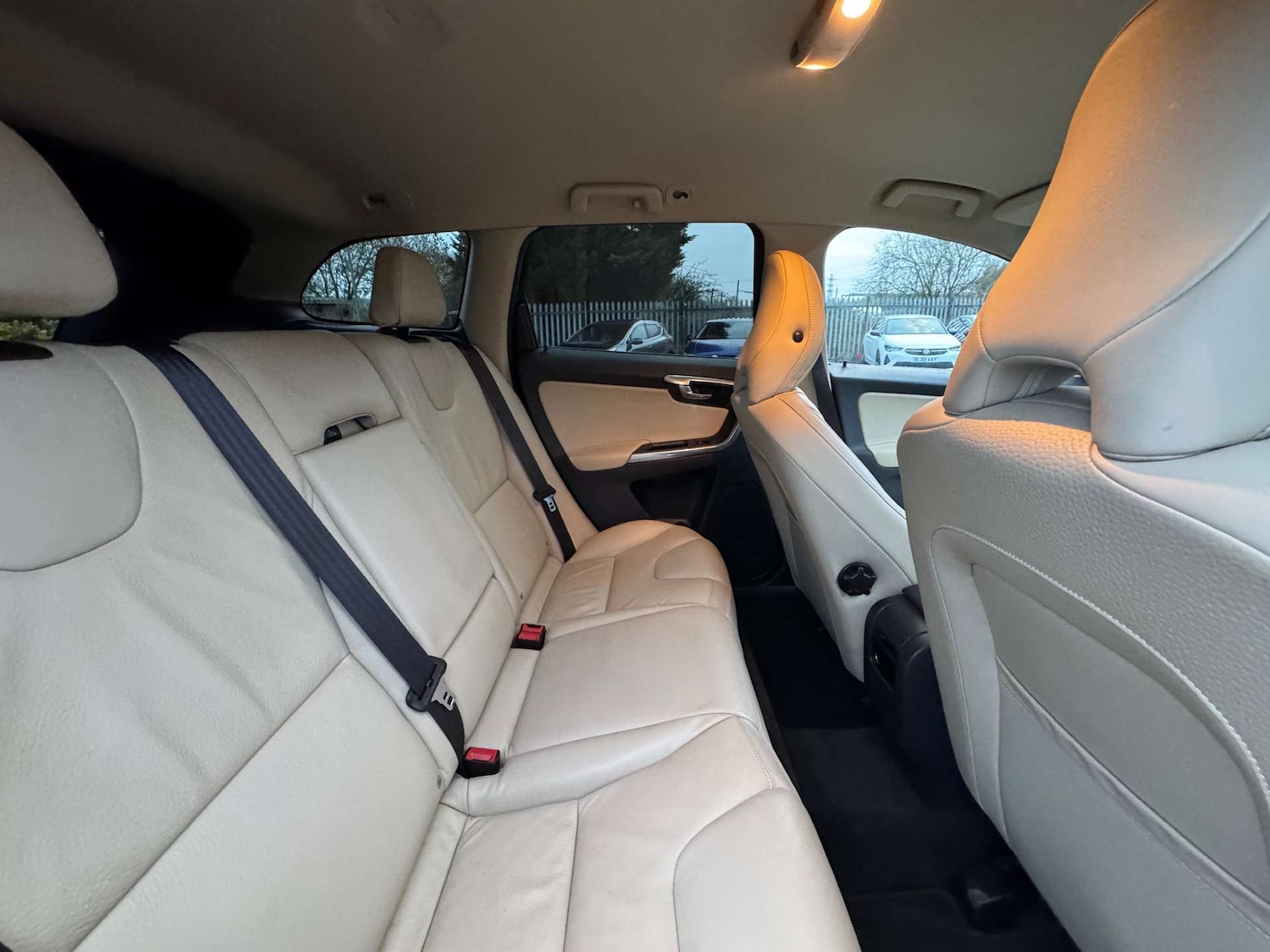 Used Volvo XC60 2013 for sale - 77249225: Photo 38