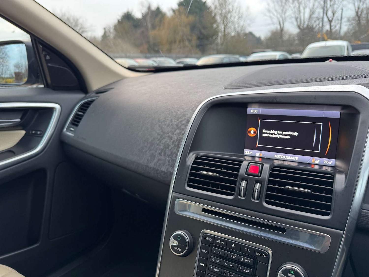 Used Volvo XC60 2013 for sale - 77249225: Photo 42