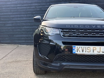 Used Land Rover Discovery Sport 2019 for sale - 78674401: Photo