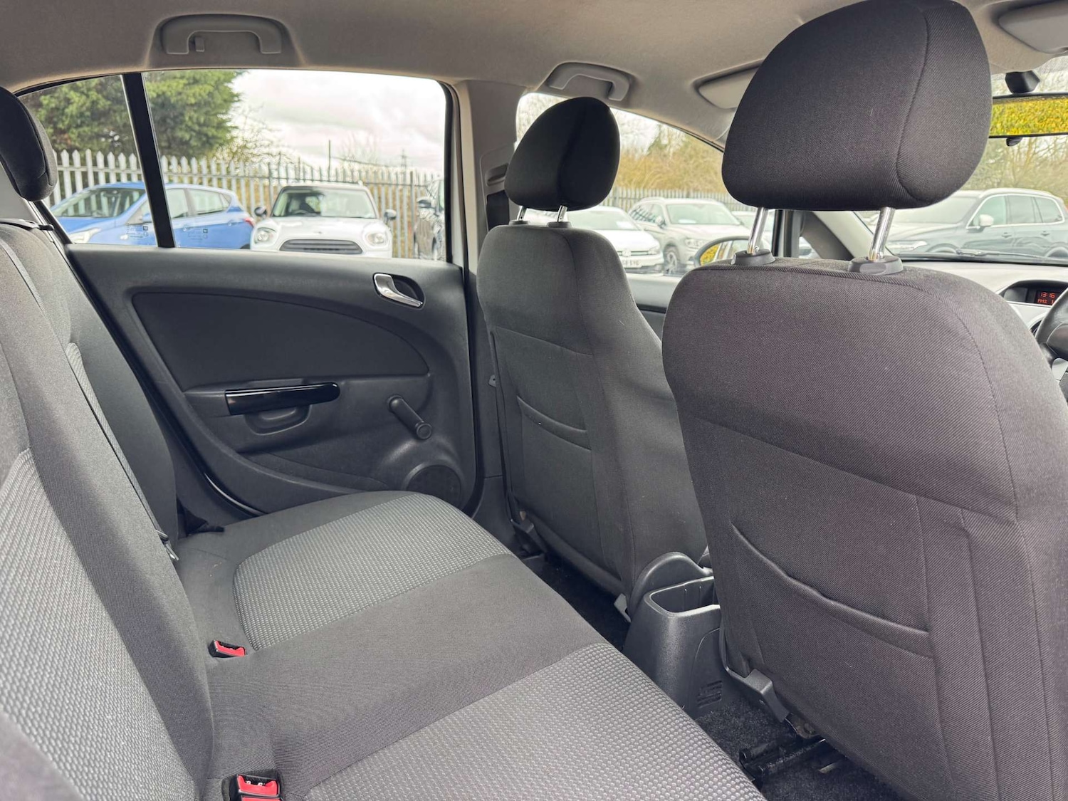 Used Vauxhall Corsa 2011 for sale - 77636195: Photo 24