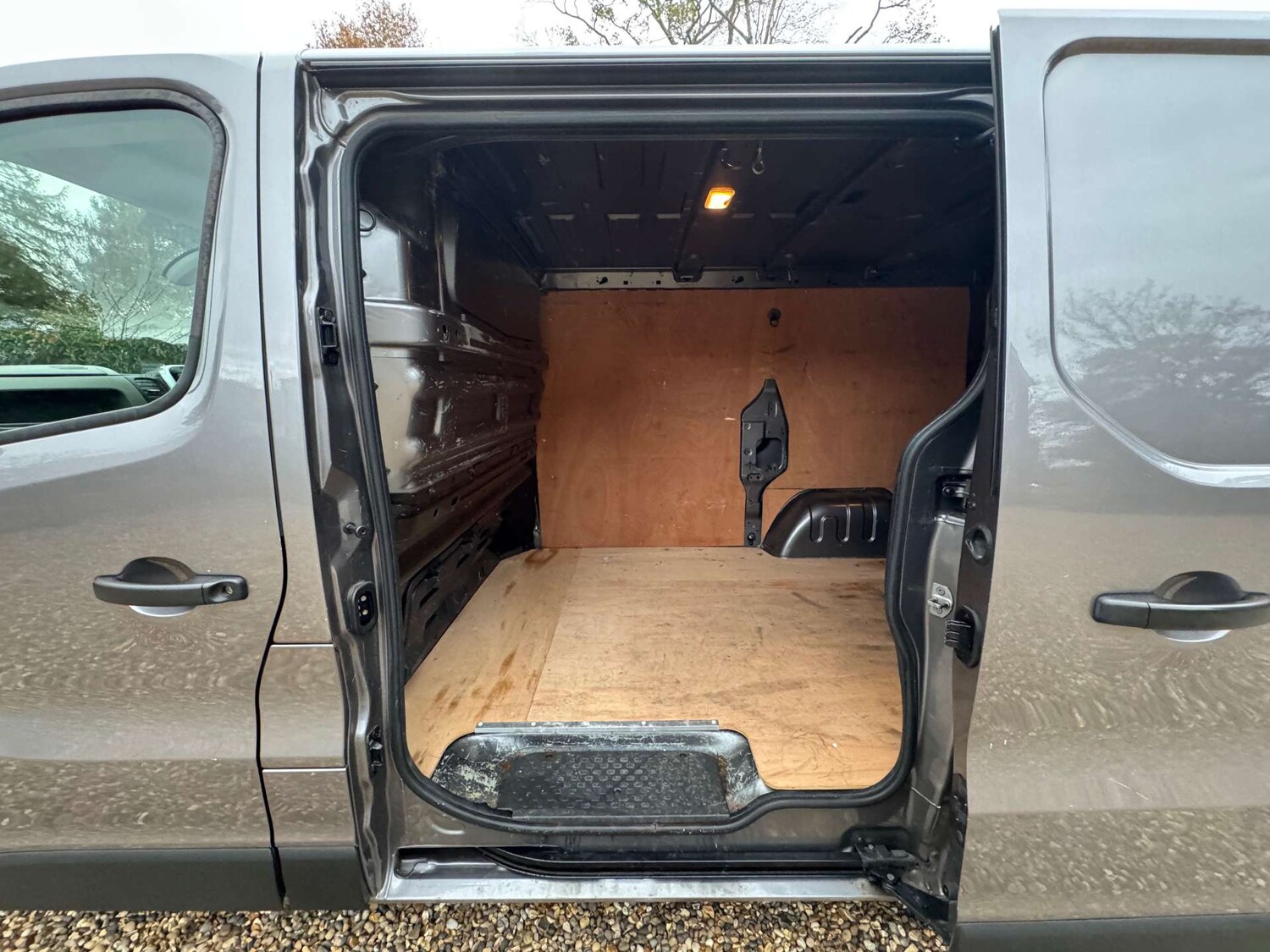 Used Renault Trafic 2019 for sale - 76547297: Photo 32