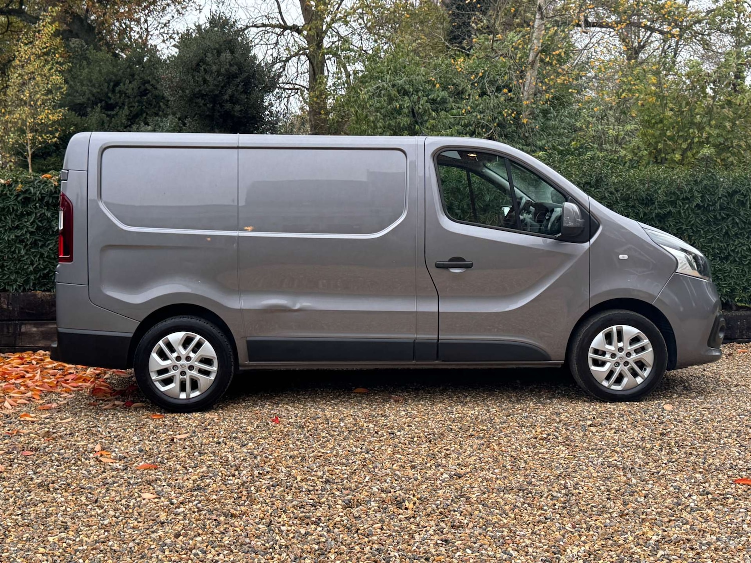 Used Renault Trafic 2019 for sale - 76547297: Photo 8