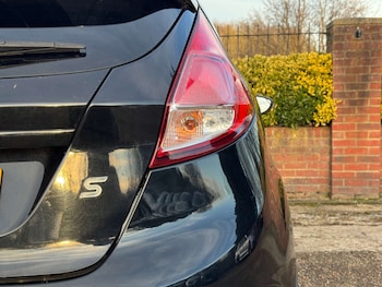 Used Ford Fiesta 2013 for sale - 77211749: Photo