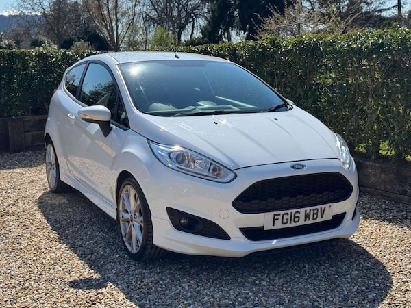 Used Ford Fiesta 2016 for sale - 75701482: Photo 1