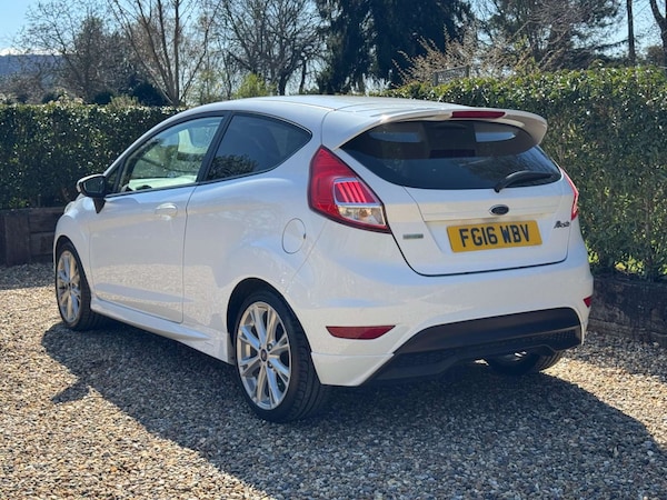 Used Ford Fiesta 2016 for sale - 75701482: Photo 4