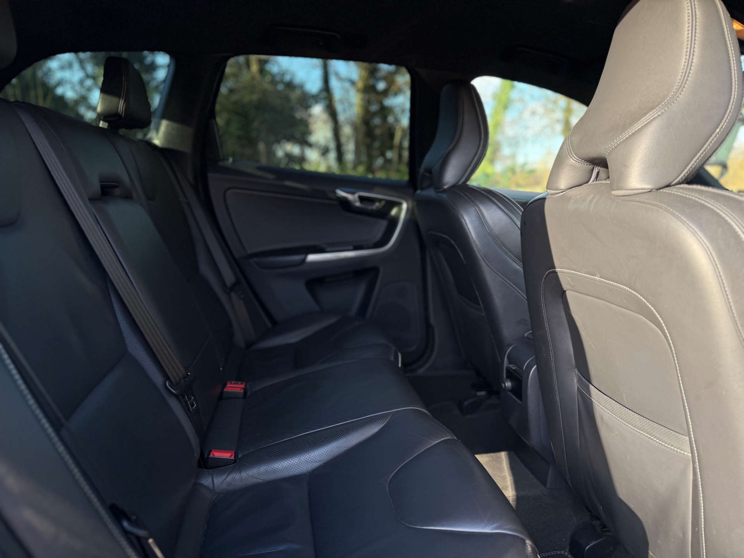 Used Volvo XC60 2016 for sale - 77211770: Photo 32