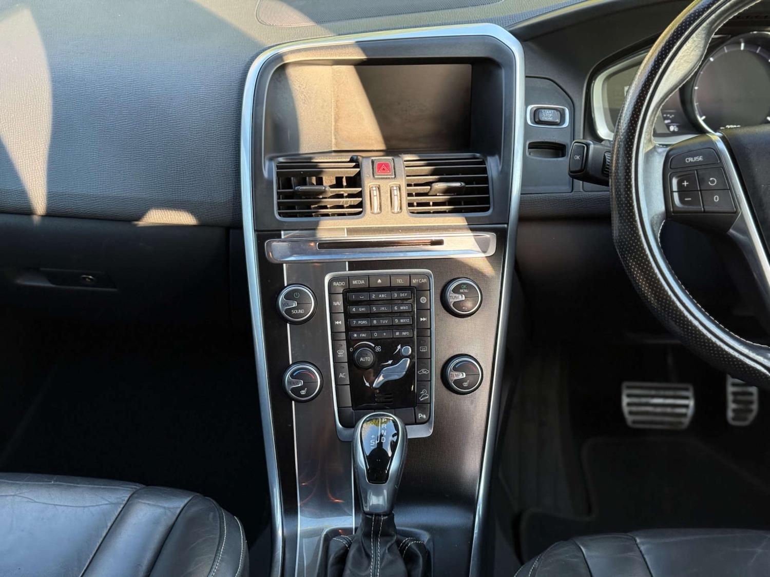 Used Volvo XC60 2016 for sale - 77211770: Photo 38