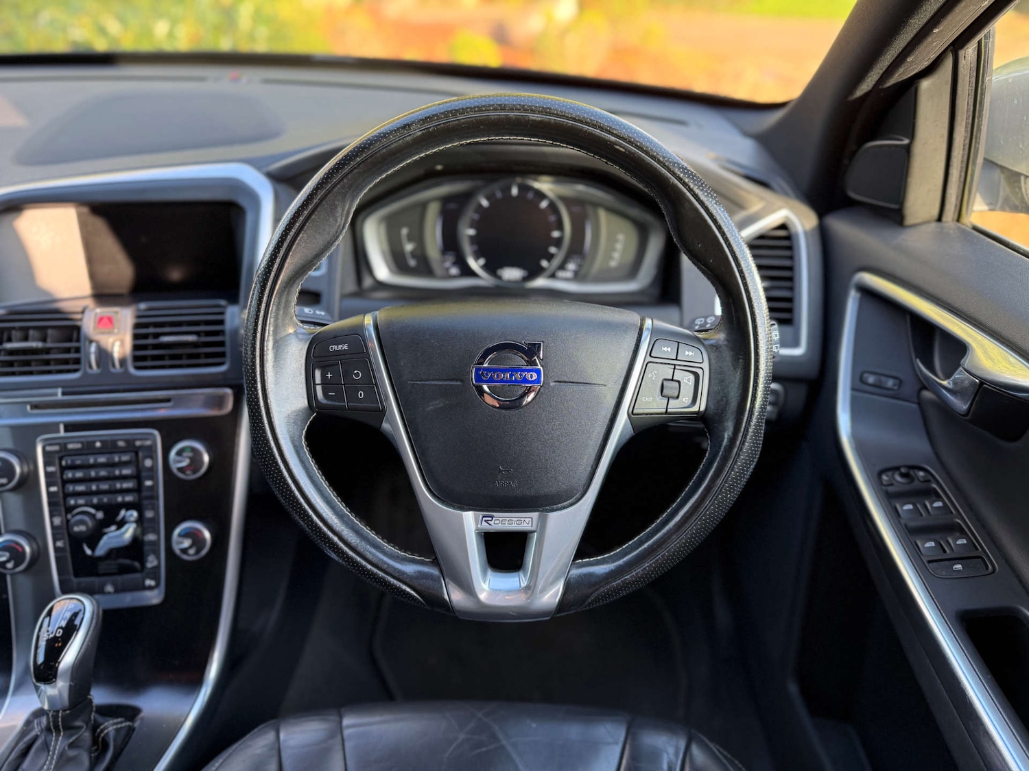 Used Volvo XC60 2016 for sale - 77211770: Photo 40