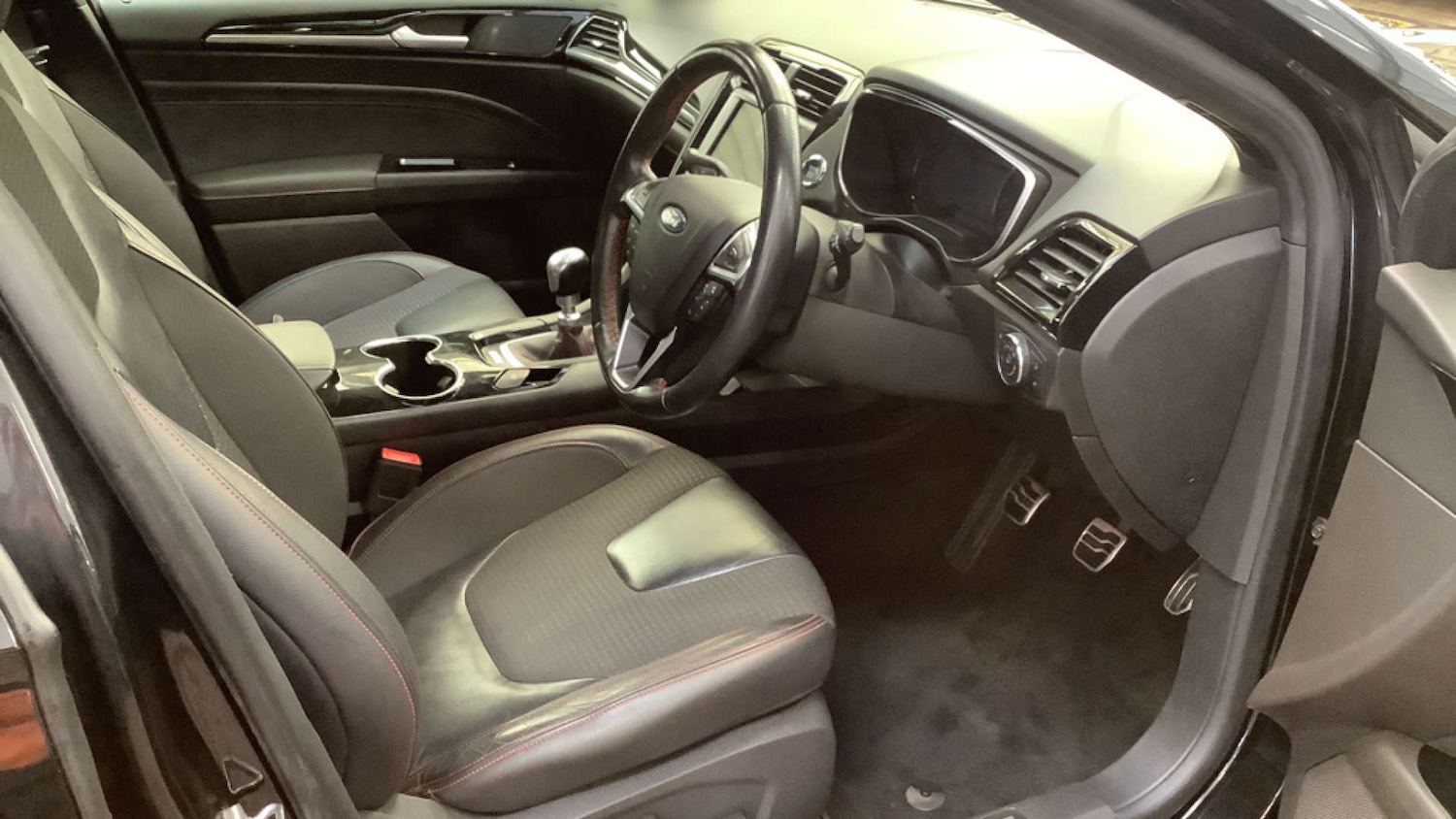 Used Ford Mondeo 2019 for sale - 76739841: Photo 9