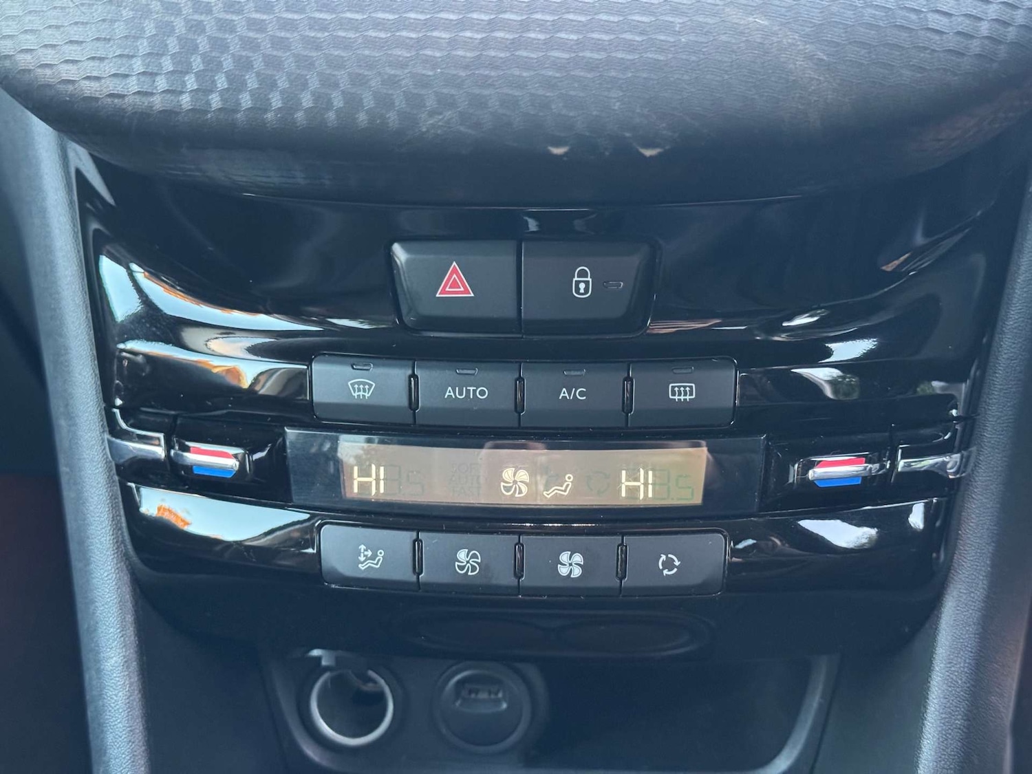 Used Peugeot 208 2019 for sale - 76829713: Photo 22