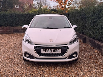 Used Peugeot 208 2019 for sale - 76829711: Photo