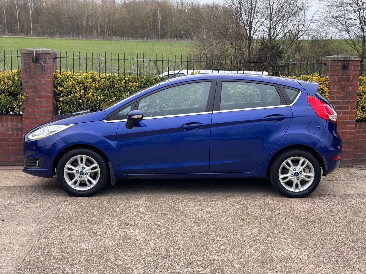 Used Ford Fiesta 2015 for sale - 77897123: Photo 9