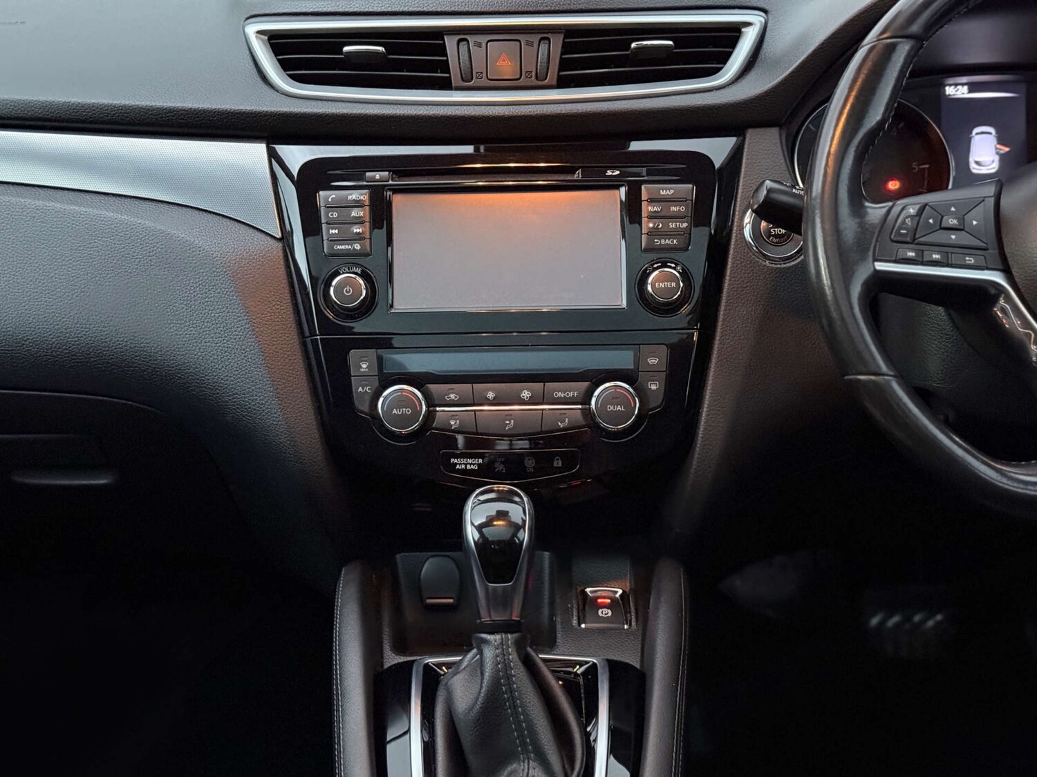 Used Nissan Qashqai 2017 for sale - 77470127: Photo 32