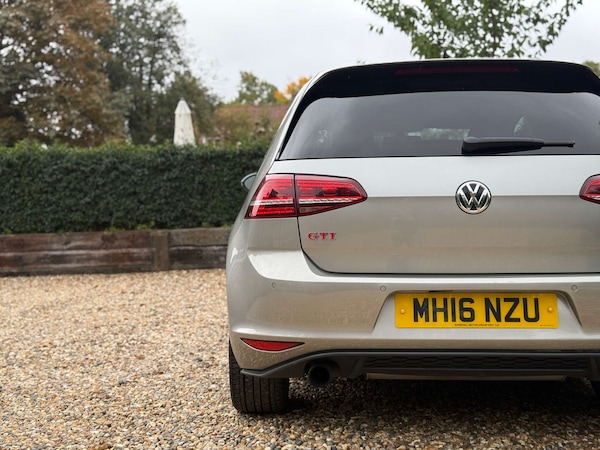 Used Volkswagen Golf 2016 for sale - 76263531: Photo 16