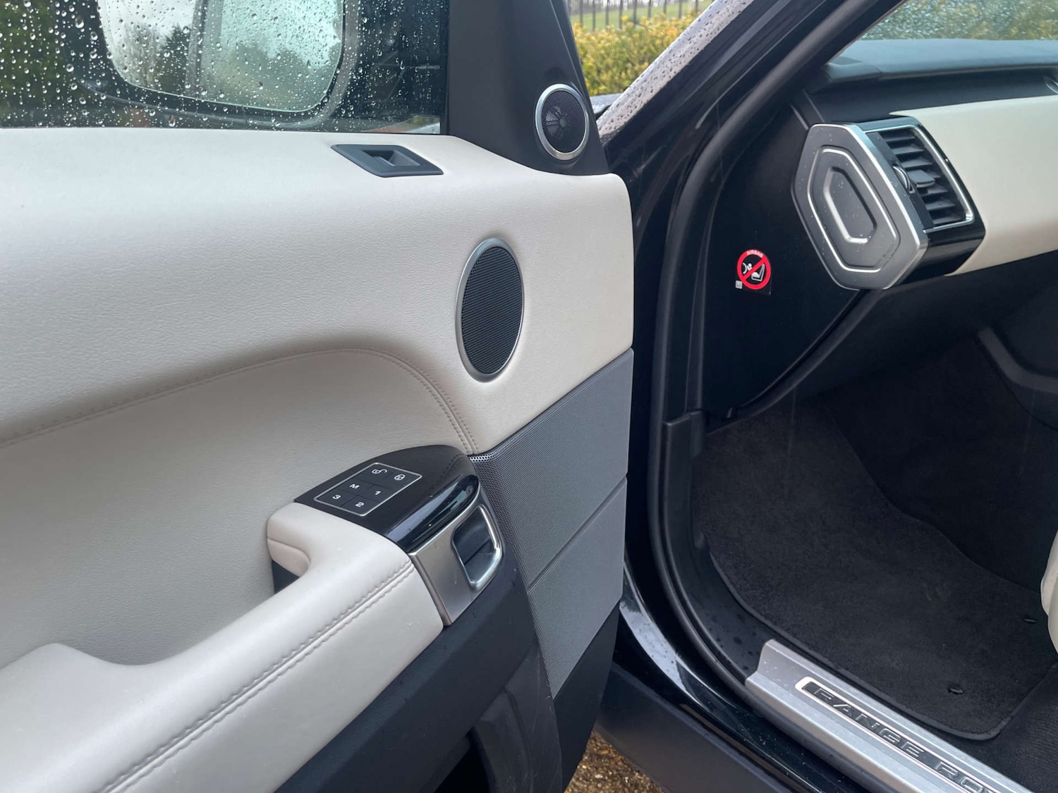 Used Land Rover Range Rover Sport 2017 for sale - 77636191: Photo 43