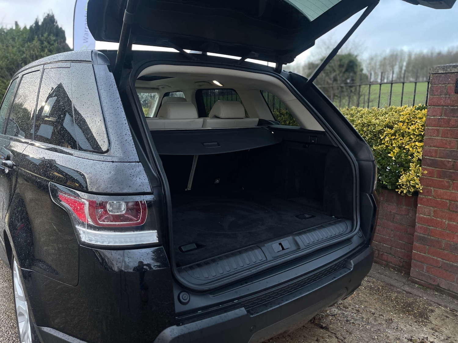 Used Land Rover Range Rover Sport 2017 for sale - 77636191: Photo 46