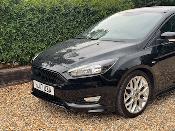 Used Ford Focus 2017 for sale - 75525633: Photo