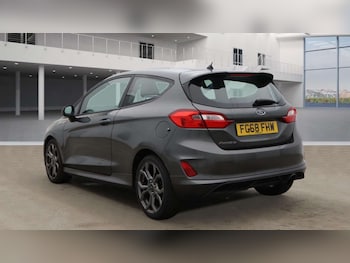 Used Ford Fiesta 2018 for sale - 76118386: Photo 3