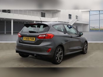 Used Ford Fiesta 2018 for sale - 76118386: Photo 4