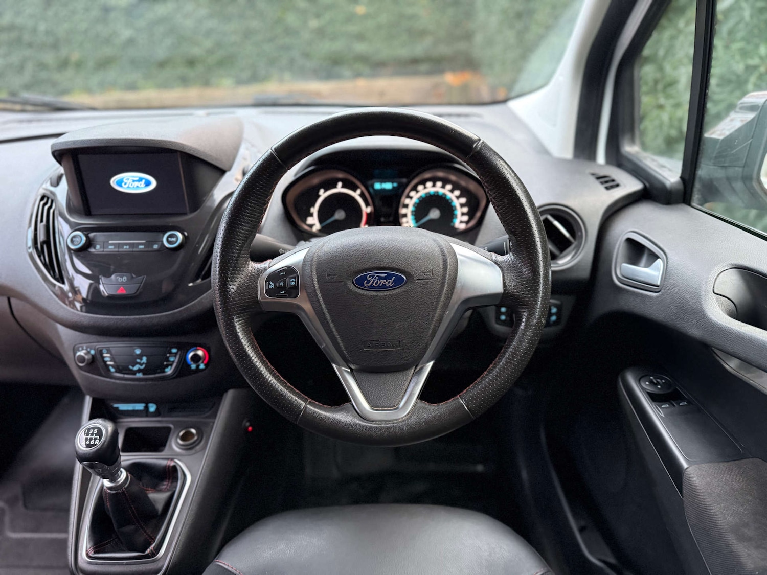 Used Ford Transit Courier 2019 for sale - 77022614: Photo 17