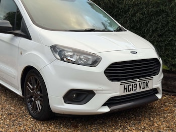 Used Ford Transit Courier 2019 for sale - 77022614: Photo