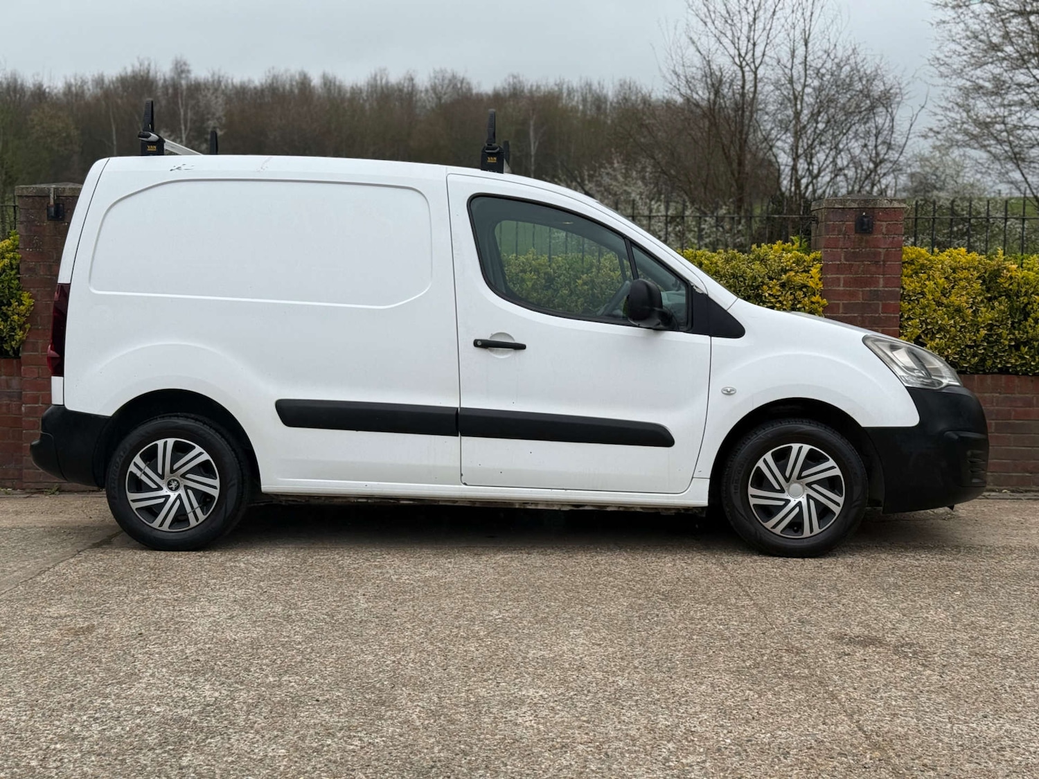 Used Peugeot Partner 2017 for sale - 78061464: Photo 14