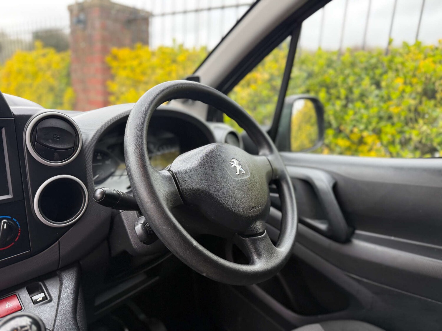 Used Peugeot Partner 2017 for sale - 78061464: Photo 21