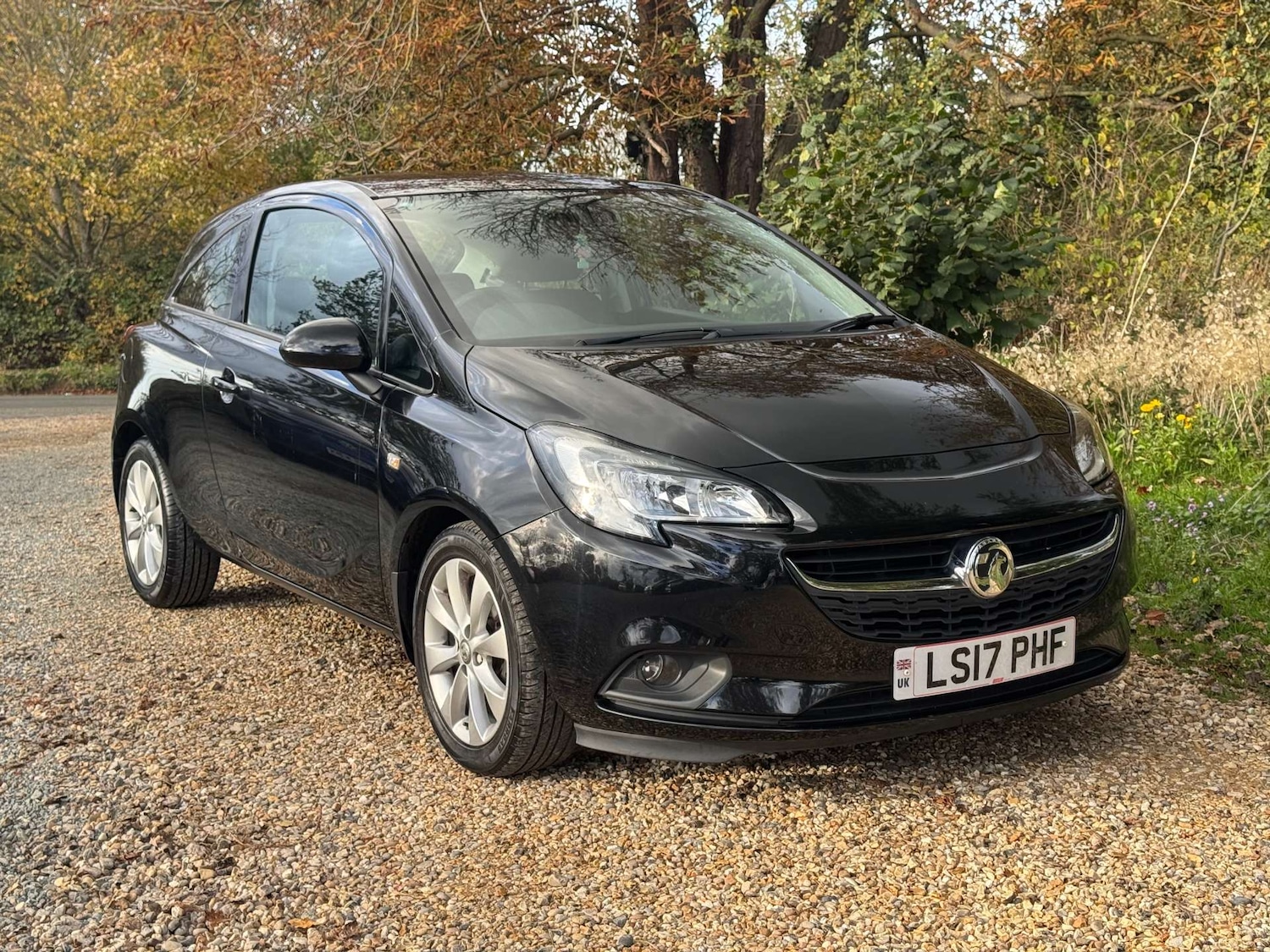 Used Vauxhall Corsa 2017 for sale - 76356016: Photo 1