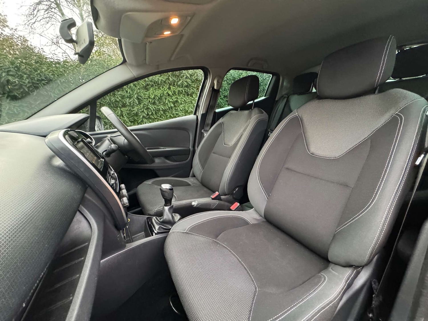 Used Renault Clio 2019 for sale - 76400353: Photo 18