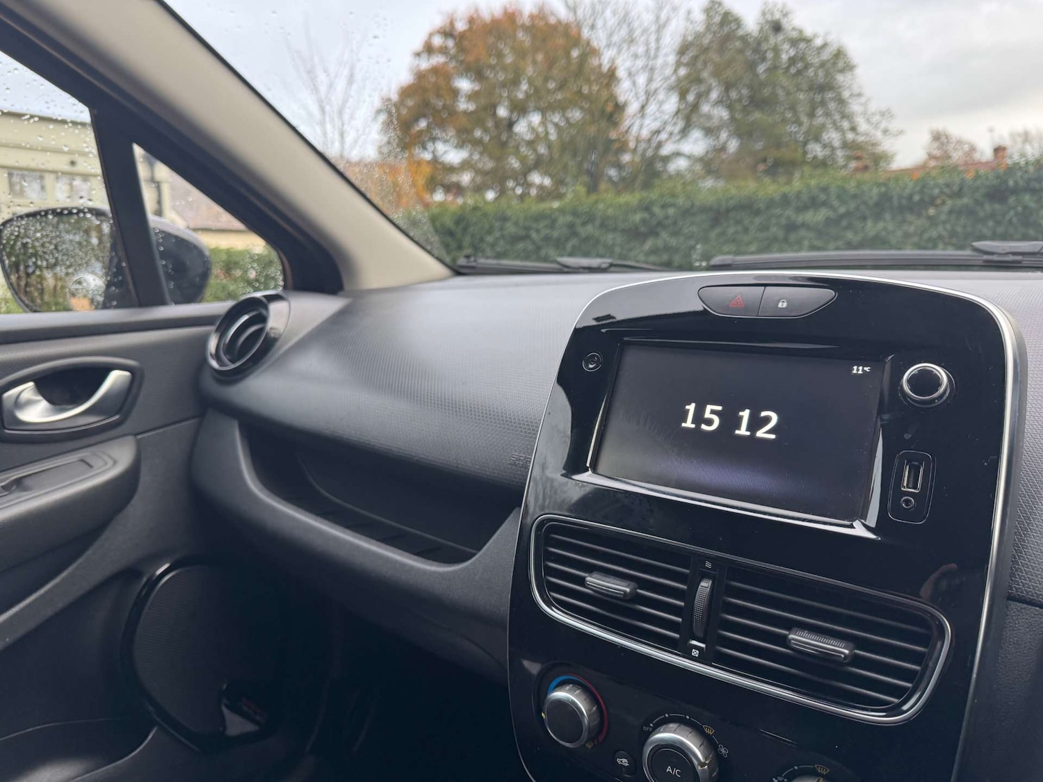 Used Renault Clio 2019 for sale - 76400353: Photo 25