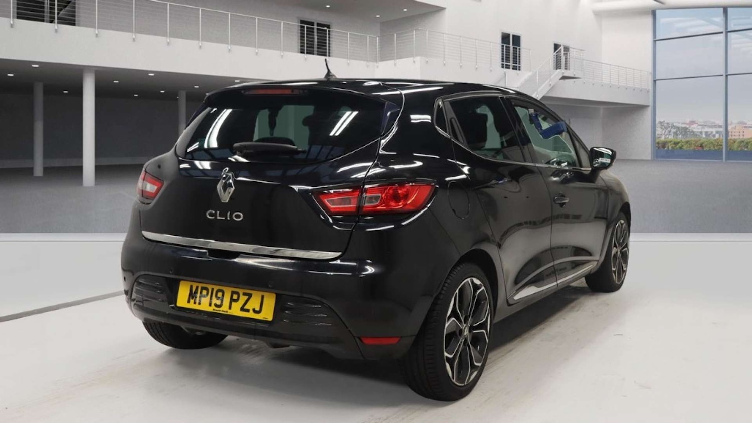 Used Renault Clio 2019 for sale - 76400353: Photo 4