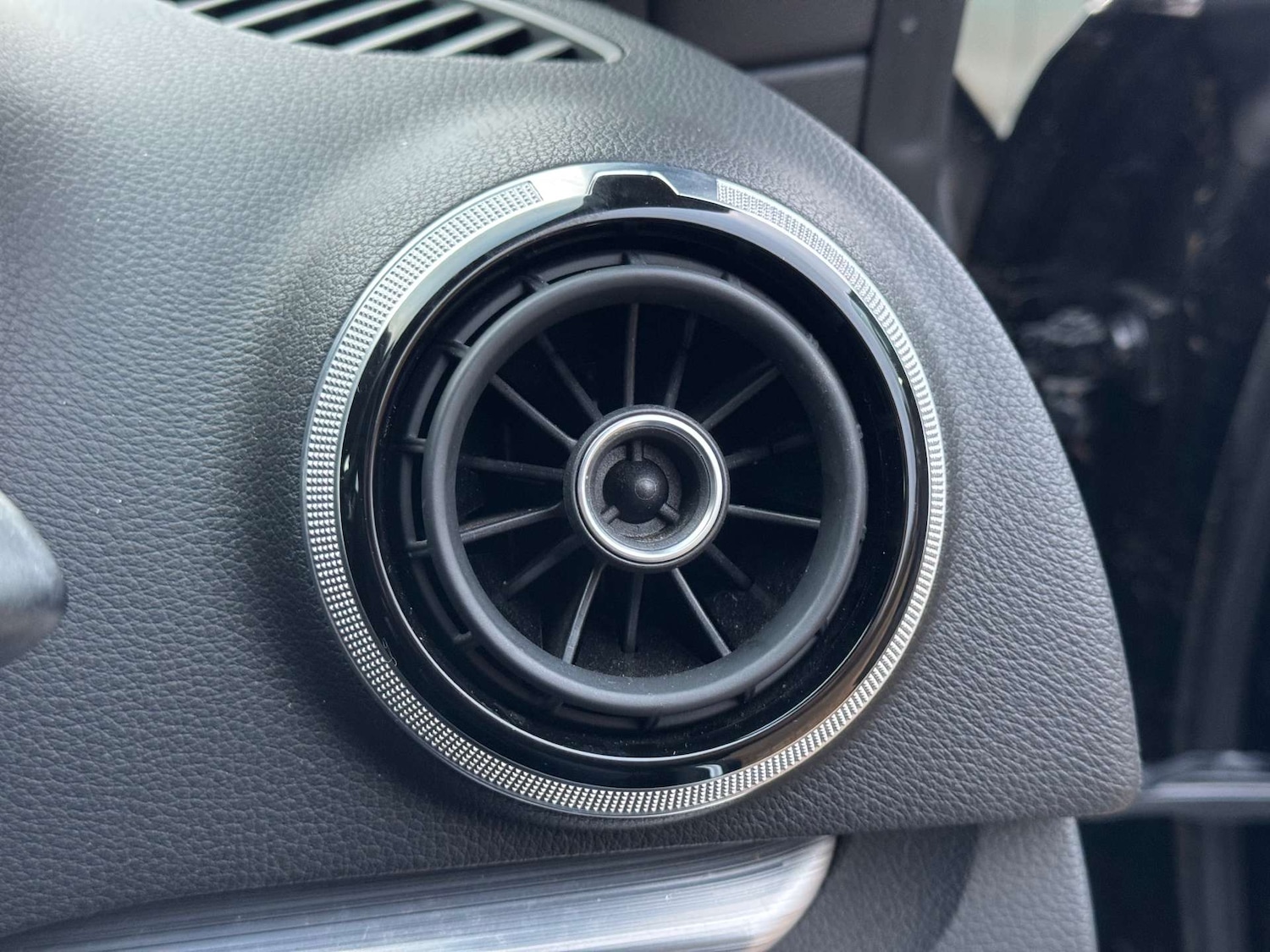 Used Audi A3 2014 for sale - 77247828: Photo 39