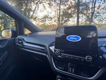 Used Ford Fiesta 2018 for sale - 76385778: Photo