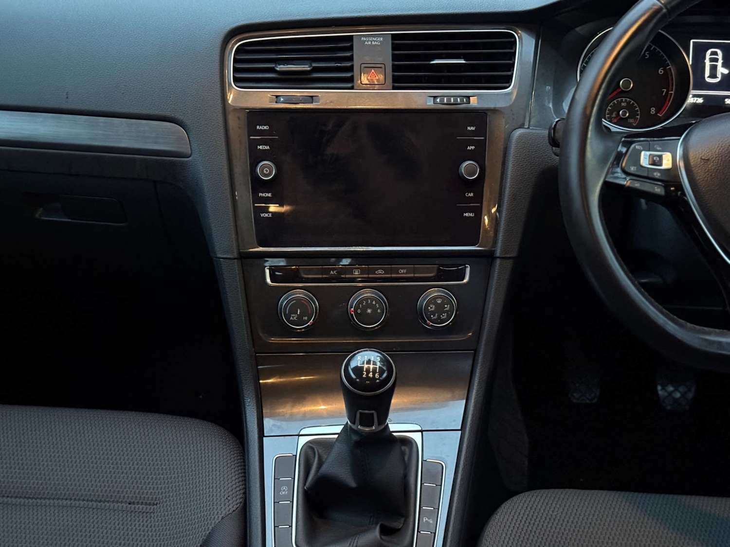 Used Volkswagen Golf 2018 for sale - 76861657: Photo 3