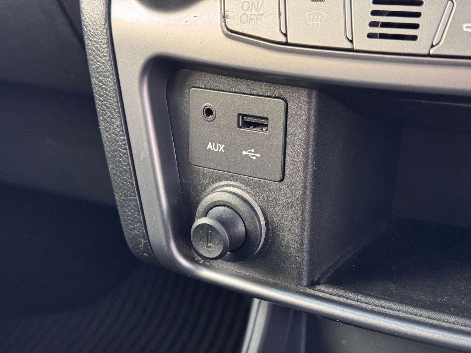 Used Ssangyong Korando 2014 for sale - 78139646: Photo 26