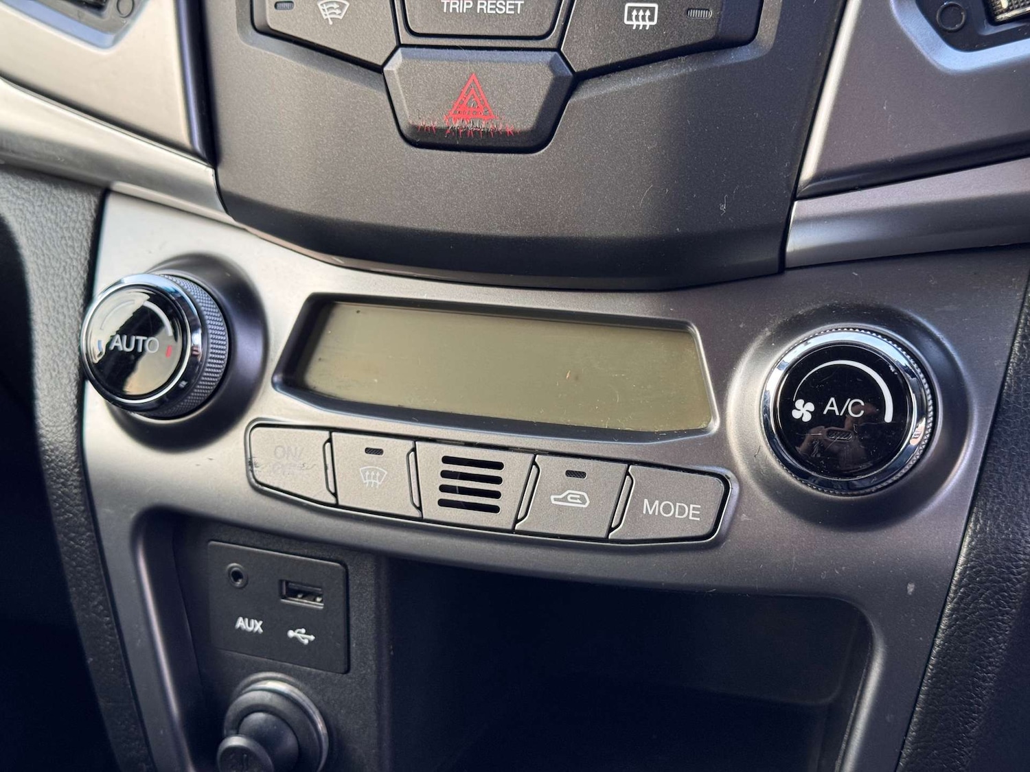 Used Ssangyong Korando 2014 for sale - 78139646: Photo 27