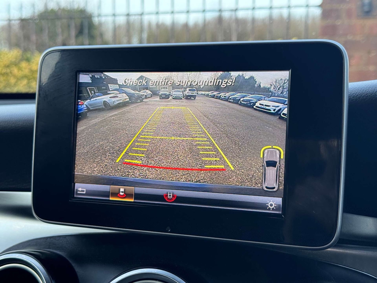 Used Mercedes-Benz GLC 2017 for sale - 77621870: Photo 34