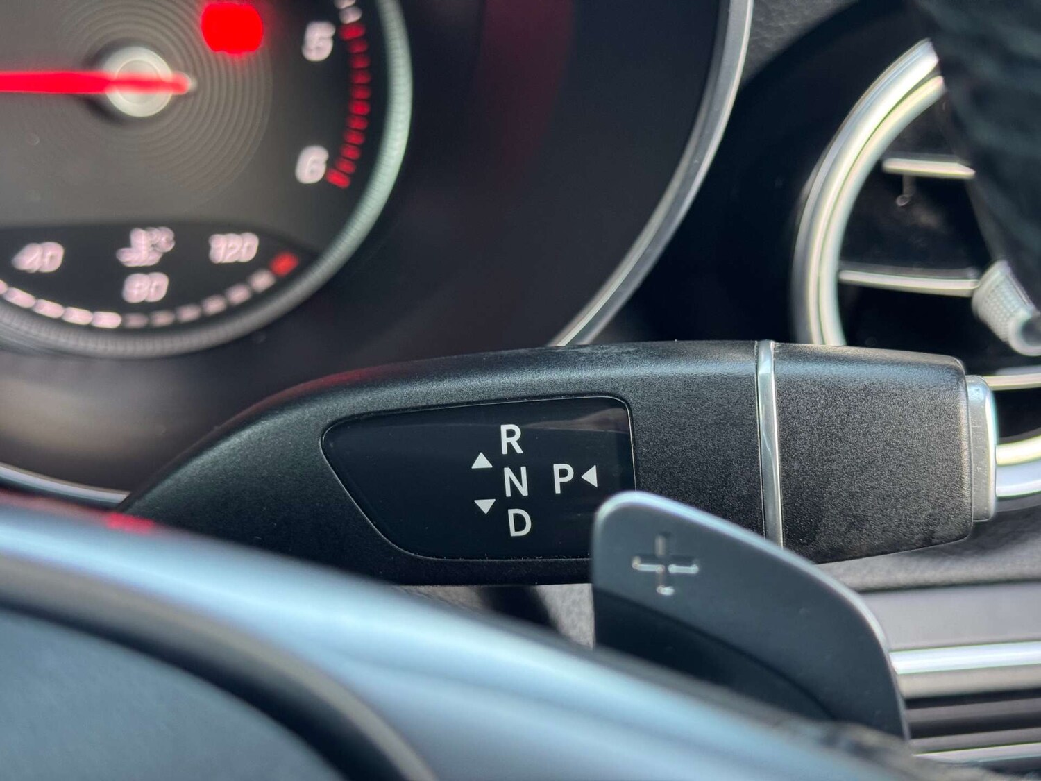 Used Mercedes-Benz GLC 2017 for sale - 77621870: Photo 38