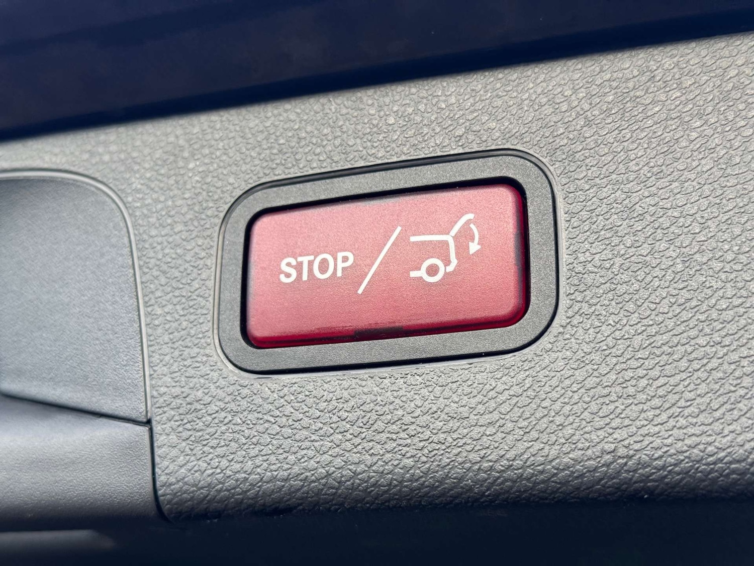 Used Mercedes-Benz GLC 2017 for sale - 77621870: Photo 48