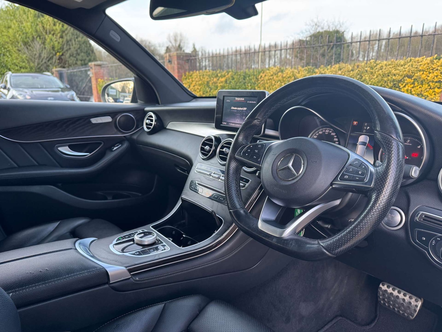 Used Mercedes-Benz GLC 2017 for sale - 77621870: Photo 51